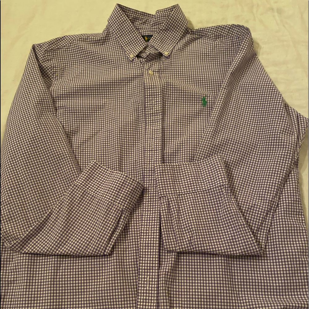 Men’s Button up shirt L
